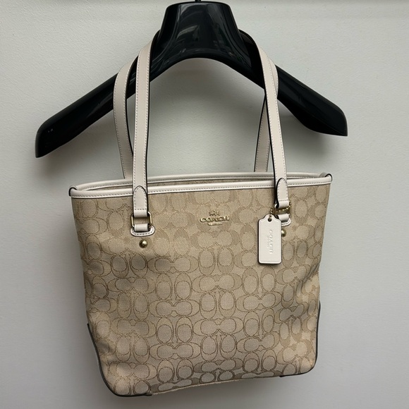 Authentic Coach natural/nude leather canvas F58282 signature tote almost new - Picture 1 of 9